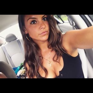 Meet your Posher, Sabrina